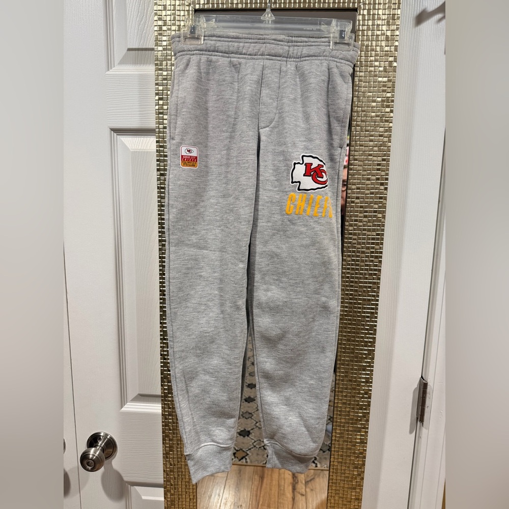 NFL Gray & Red Kids Chiefs Sweatpants